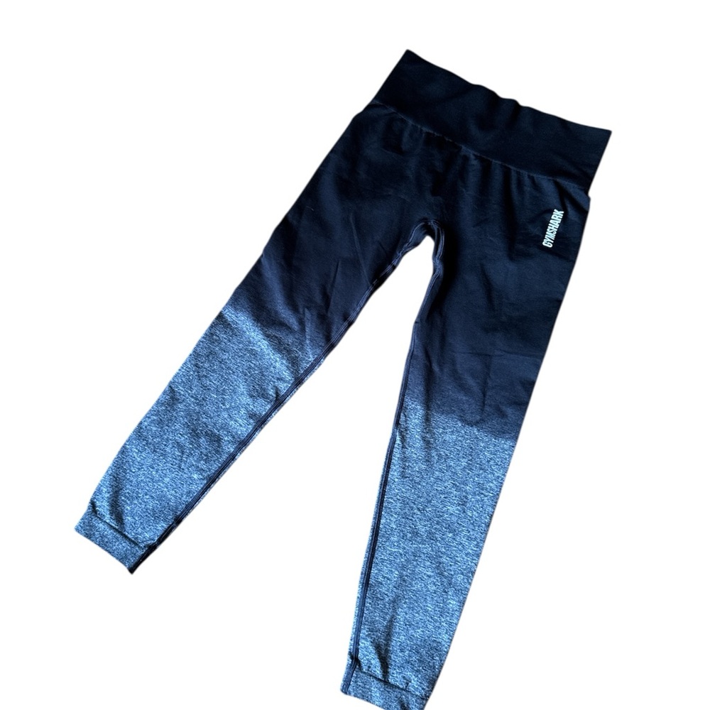 Gymshark Women’s Black and Gray Leggings size Medium (23 inch inseam)